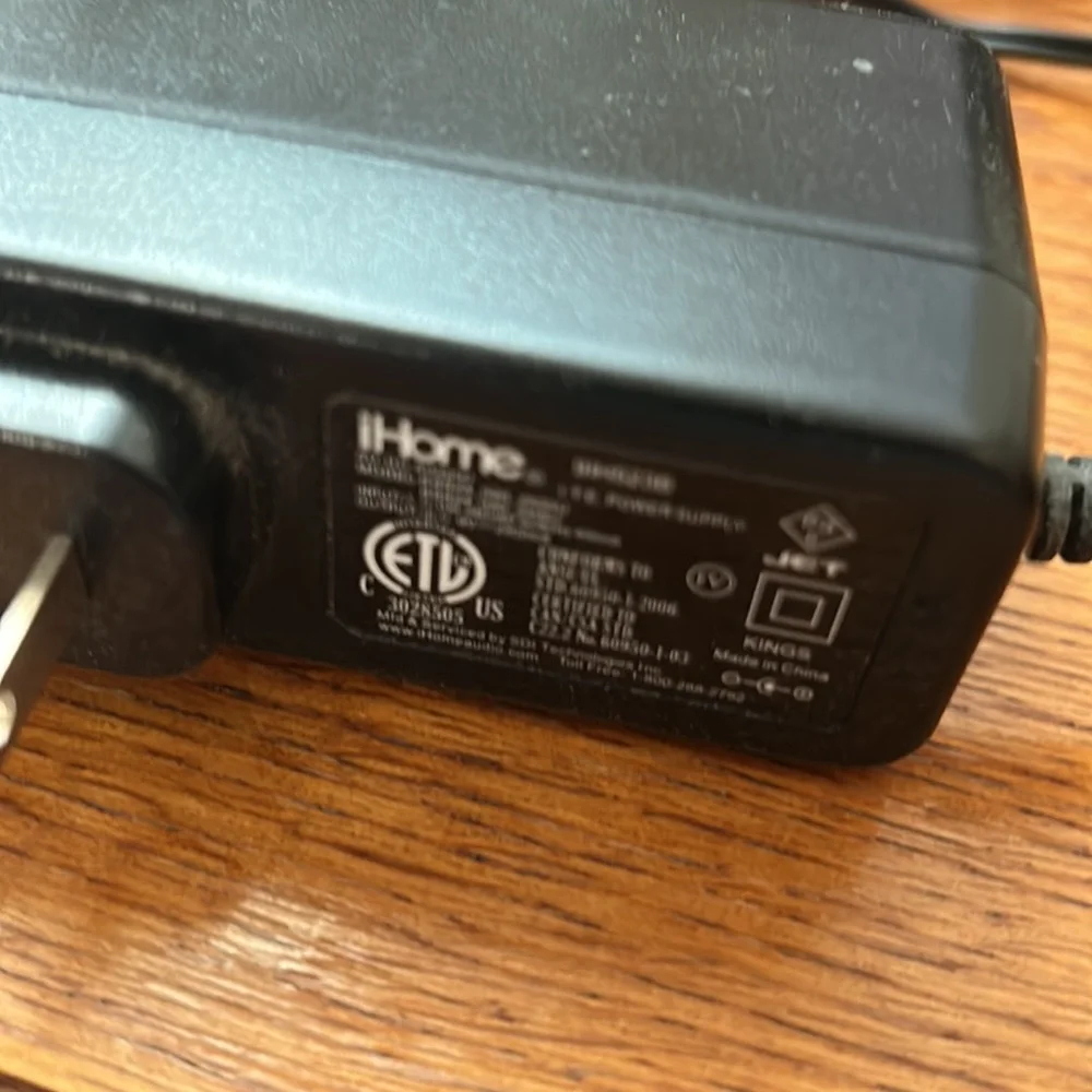 iHome tablet charger